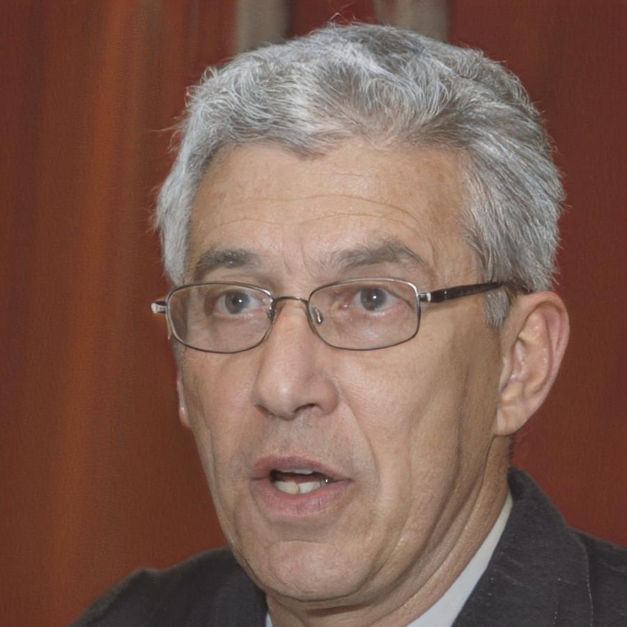 Portrait de Marc Dubois, expert en pédagogie financière
